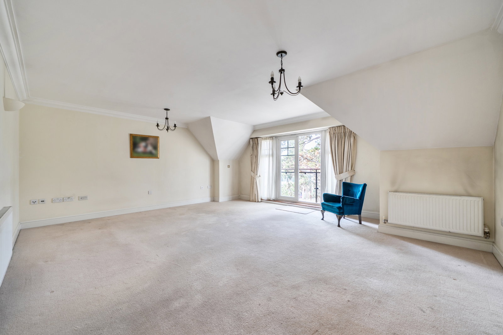 Apartment for sale in Pinner, Marsh Road, Pinner, HA5 5ND, 1149 m²