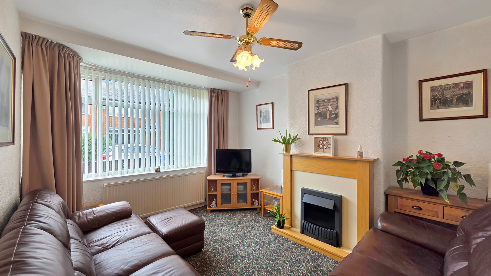 Semi Detached House for sale in Manchester, Lindsay Avenue, Swinton M27 5SD