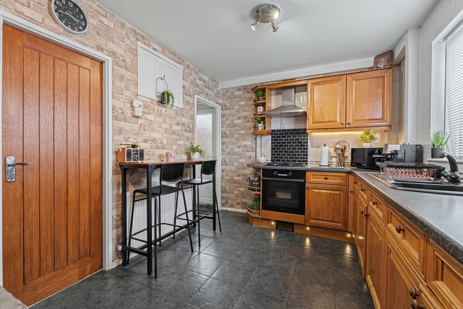 Semi Detached House for sale in Whitehaven, Lorton Close, Whitehaven, CA28 9SU, 1072 m²