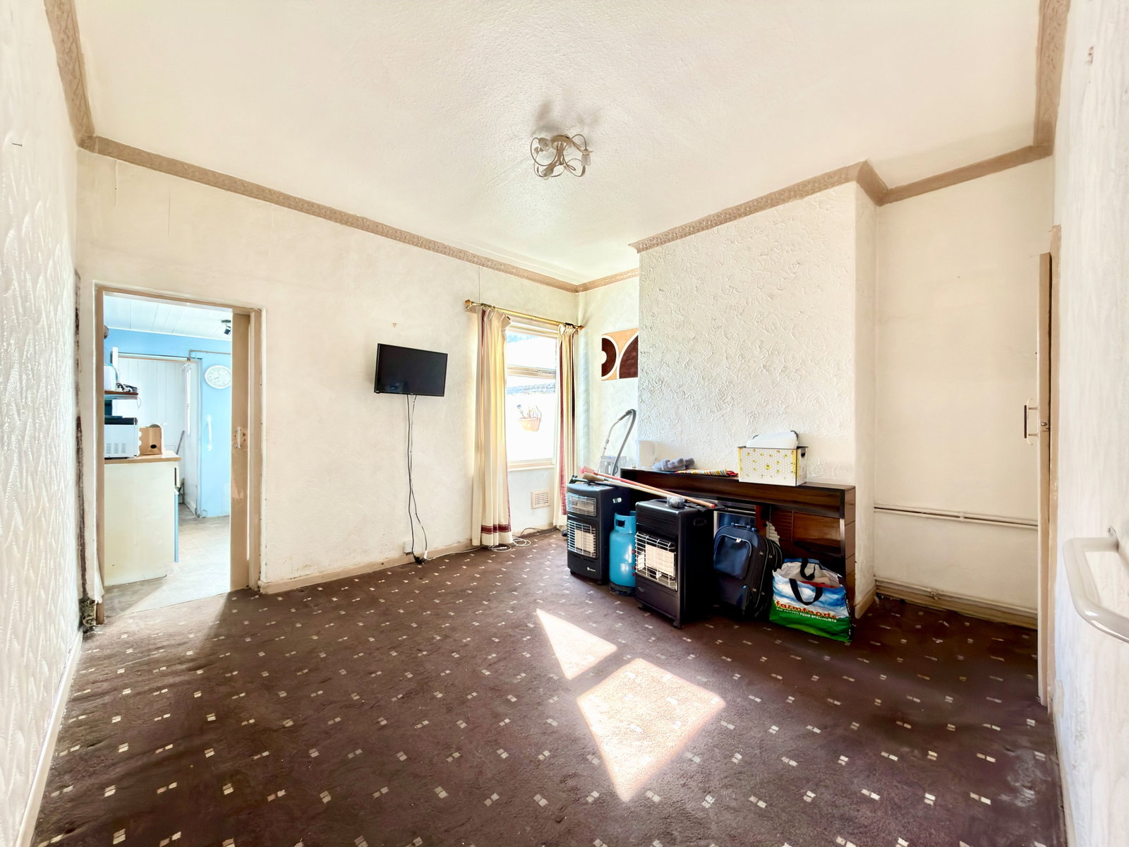Terraced House for sale in Stockport, Gorton Road, Reddish, Stockport, SK5 6XD