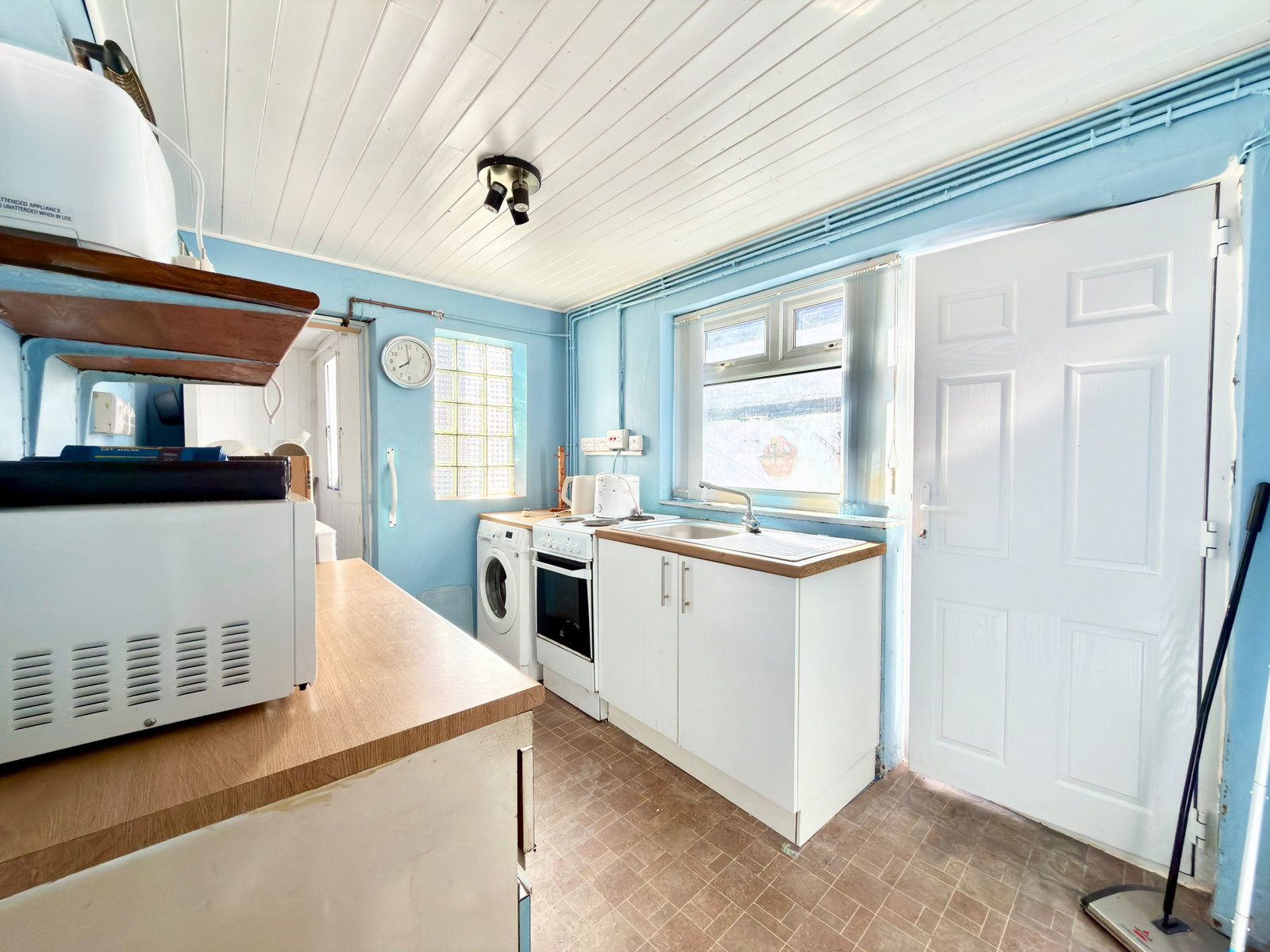 Terraced House for sale in Stockport, Gorton Road, Reddish, Stockport, SK5 6XD