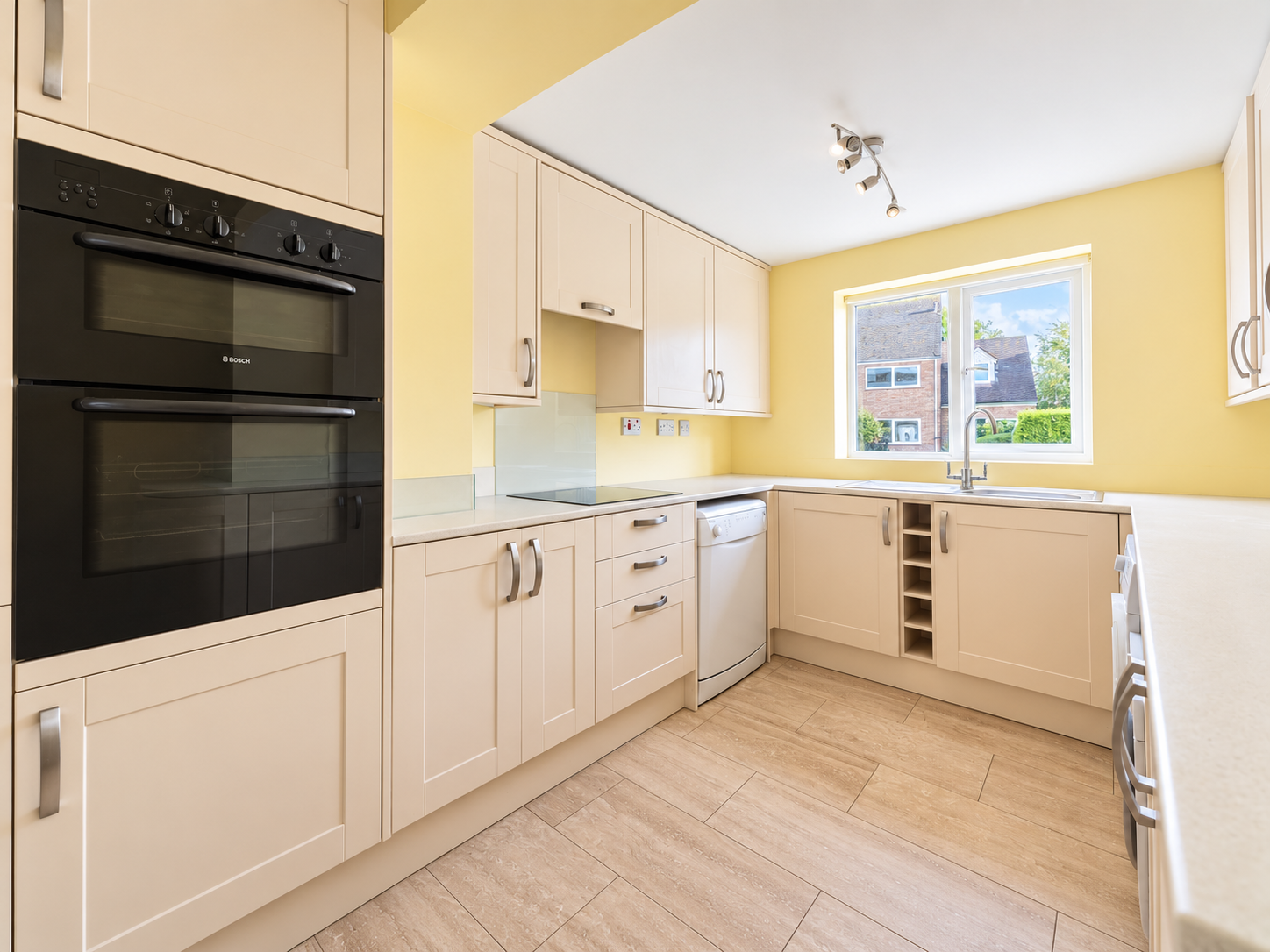 Detached House for sale in Milton Keynes, Western Drive, Hanslope, Milton Keynes, MK19 7LB, 1487 m²