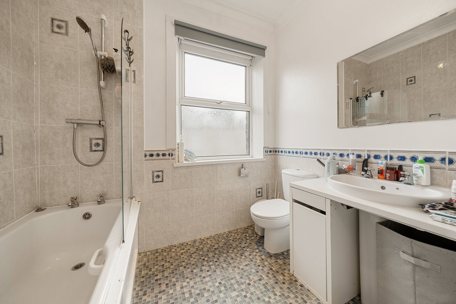 Terraced House for sale in Halifax, Lane Ends Terrace, Hipperholme, Halifax, Yorkshire, HX3 8HJ, 1346 m²