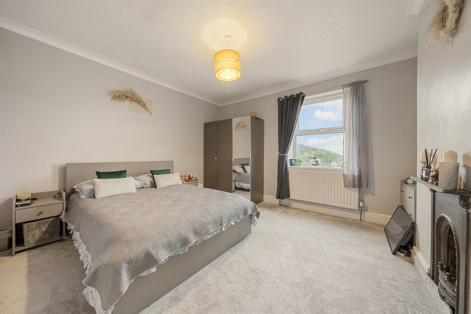 Terraced House for sale in Halifax, Lane Ends Terrace, Hipperholme, Halifax, Yorkshire, HX3 8HJ, 1346 m²
