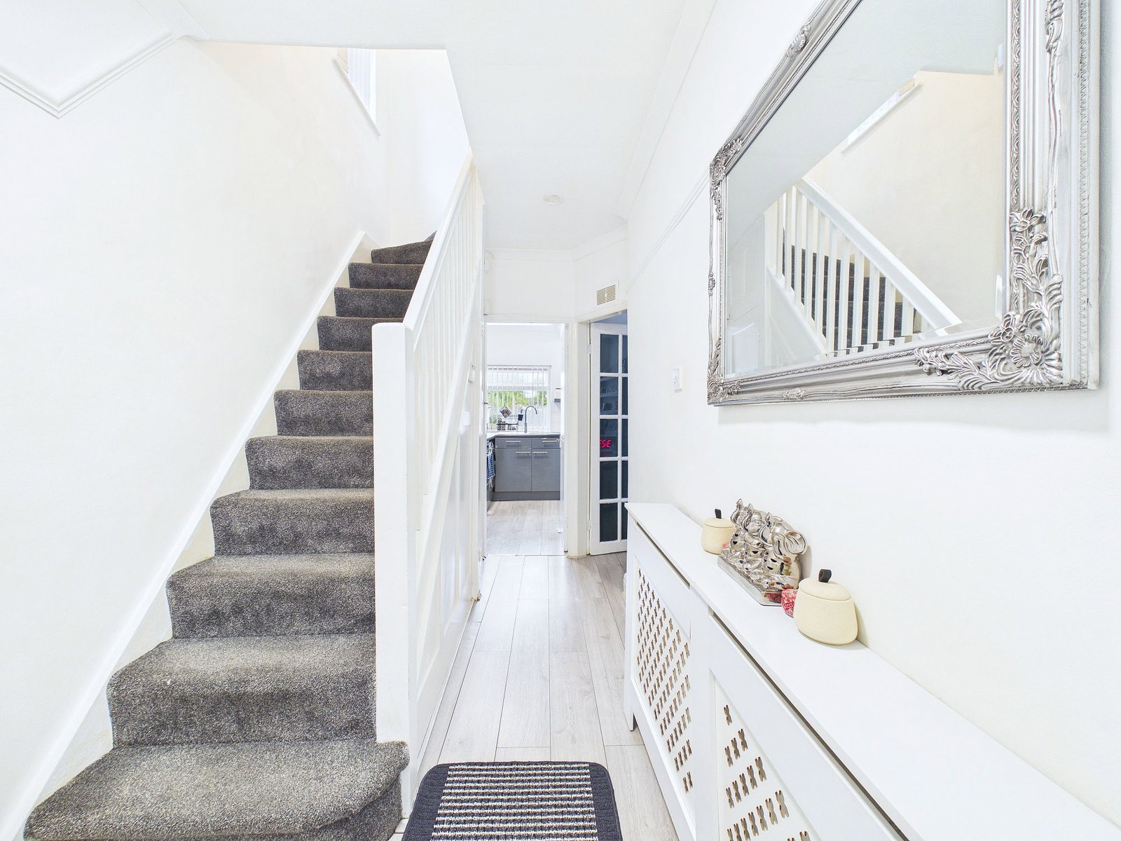 Semi Detached House for sale in Leicester, Narborough Road, Rowley Fields, LE3, 733 m²