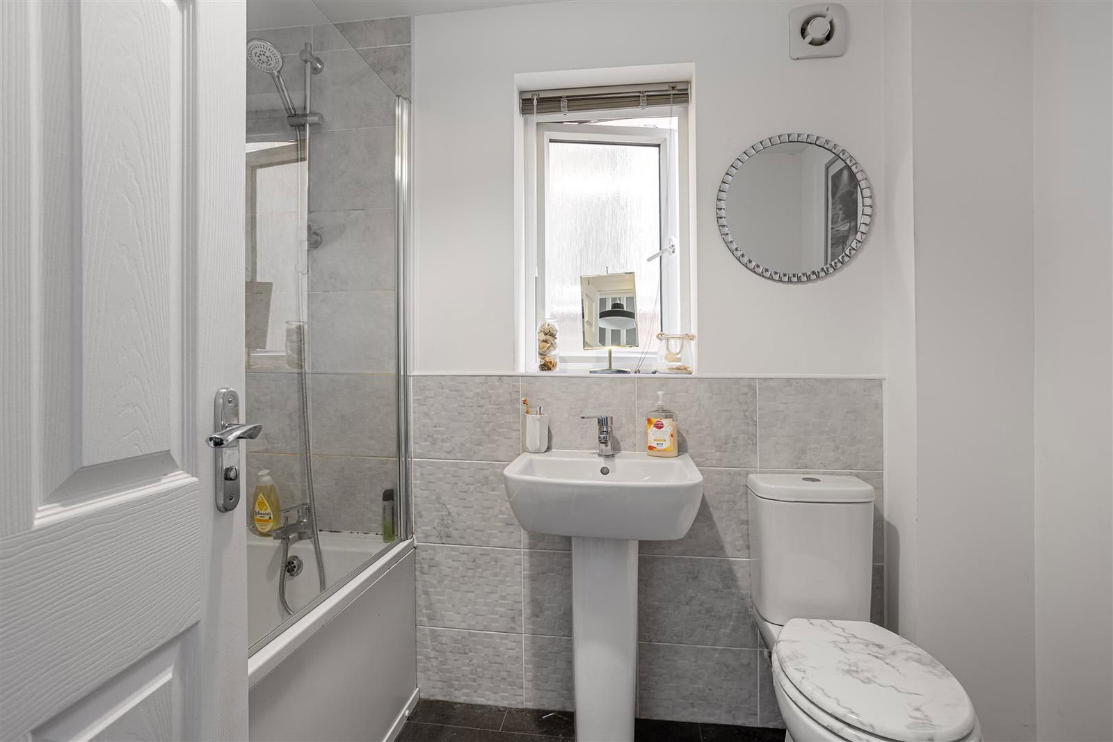 Semi Detached House for sale in York, Snowdrop Close, Easingwold, York