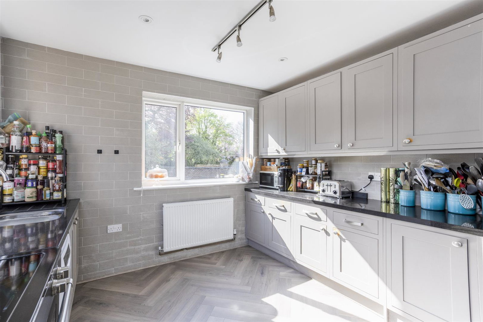 Detached House for sale in York, Thormanby, York, 1948 m²