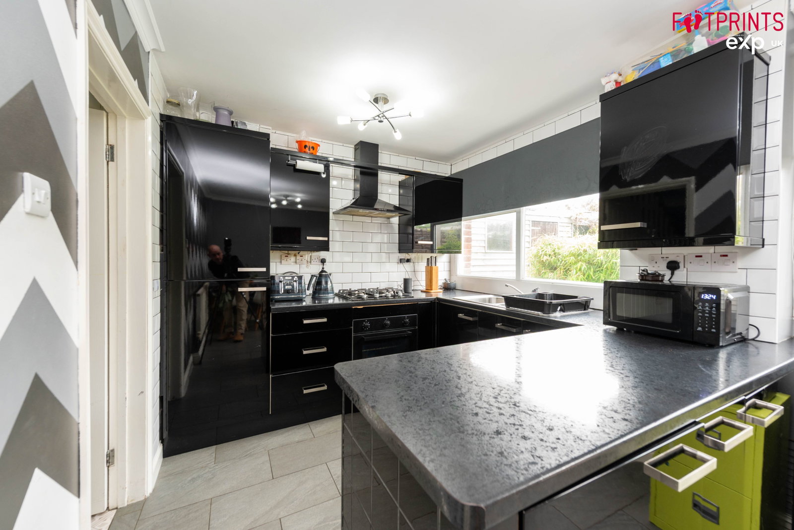 Semi Detached House for sale in Ramsgate, Shirley Avenue, Ramsgate, CT11 7AT, 768 m²