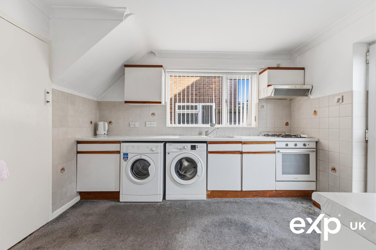 Semi Detached House for sale in Newark, Tuxford Road, Boughton, Newark, NG22 9HY