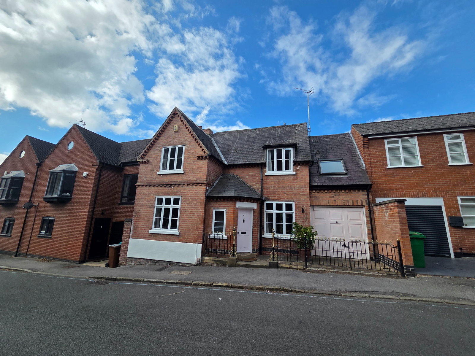 Semi Detached House in Nottingham