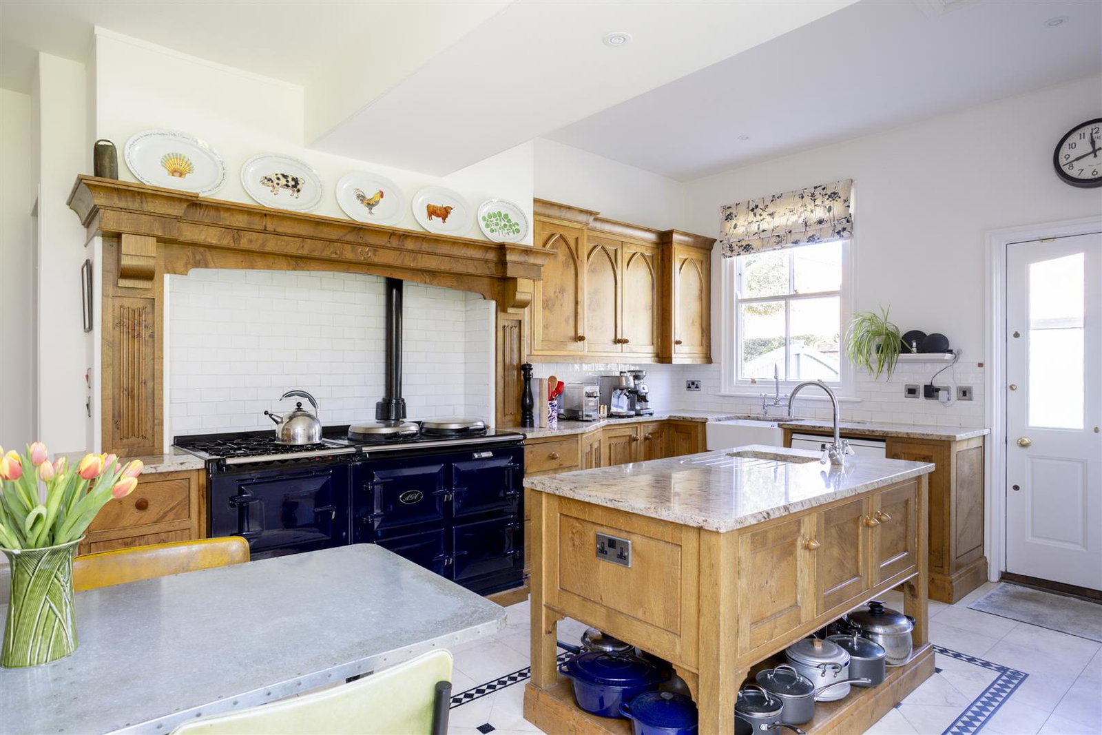Detached House for sale in York, Thirsk Road, Easingwold, 3385 m²