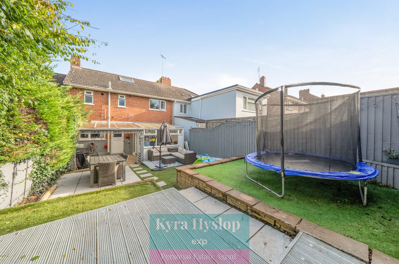 Terraced House for sale in Exeter, Leypark Road, Exeter, EX1 3NX, 861 m²