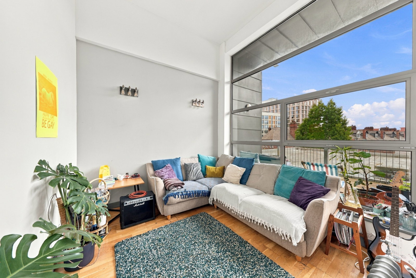 Apartment for sale in Manchester, Spacious Two Bedroom Duplex with Large Balcony in Manchester's Best Neighbourhood, 1100 m²