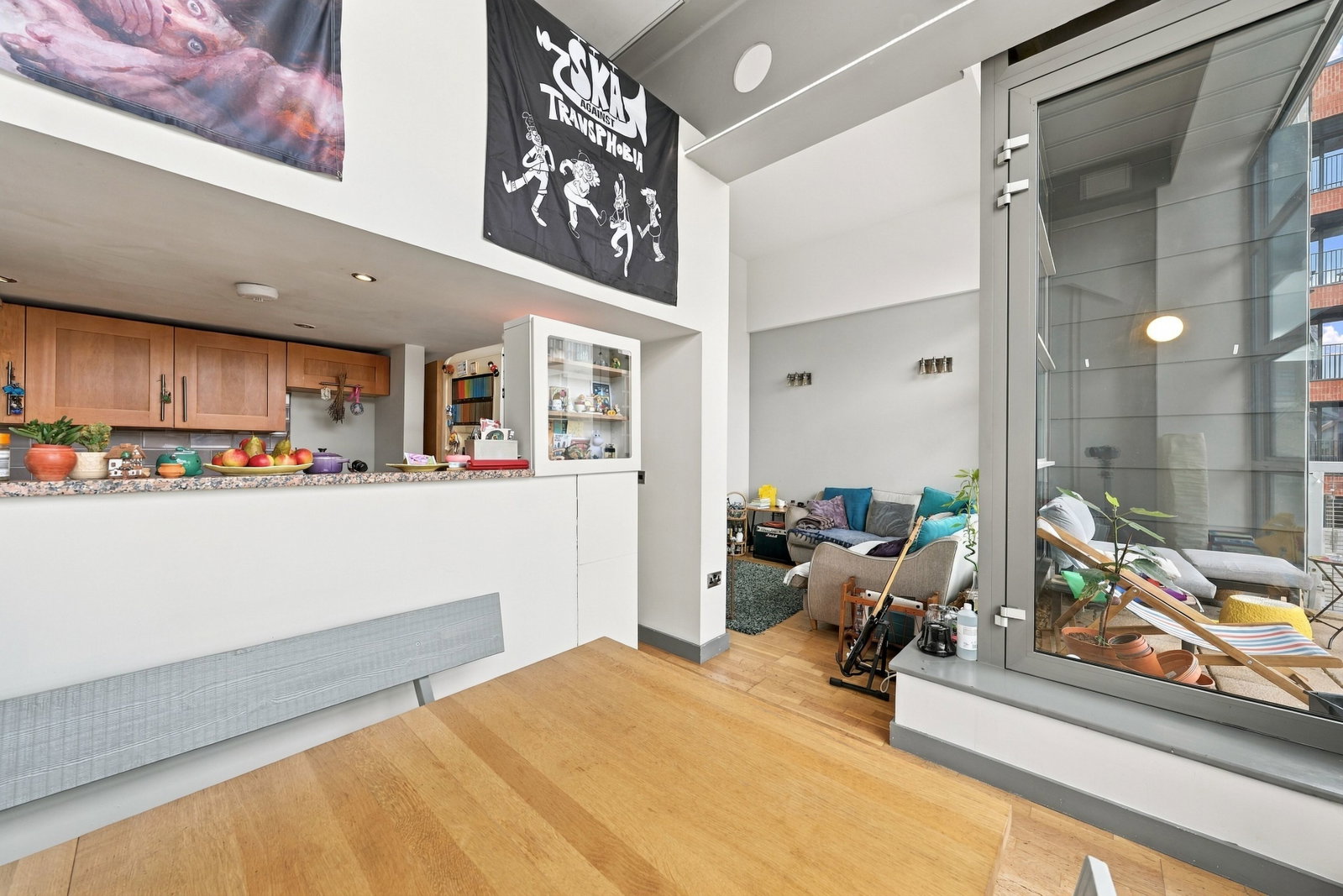 Apartment for sale in Manchester, Spacious Two Bedroom Duplex with Large Balcony in Manchester's Best Neighbourhood, 1100 m²