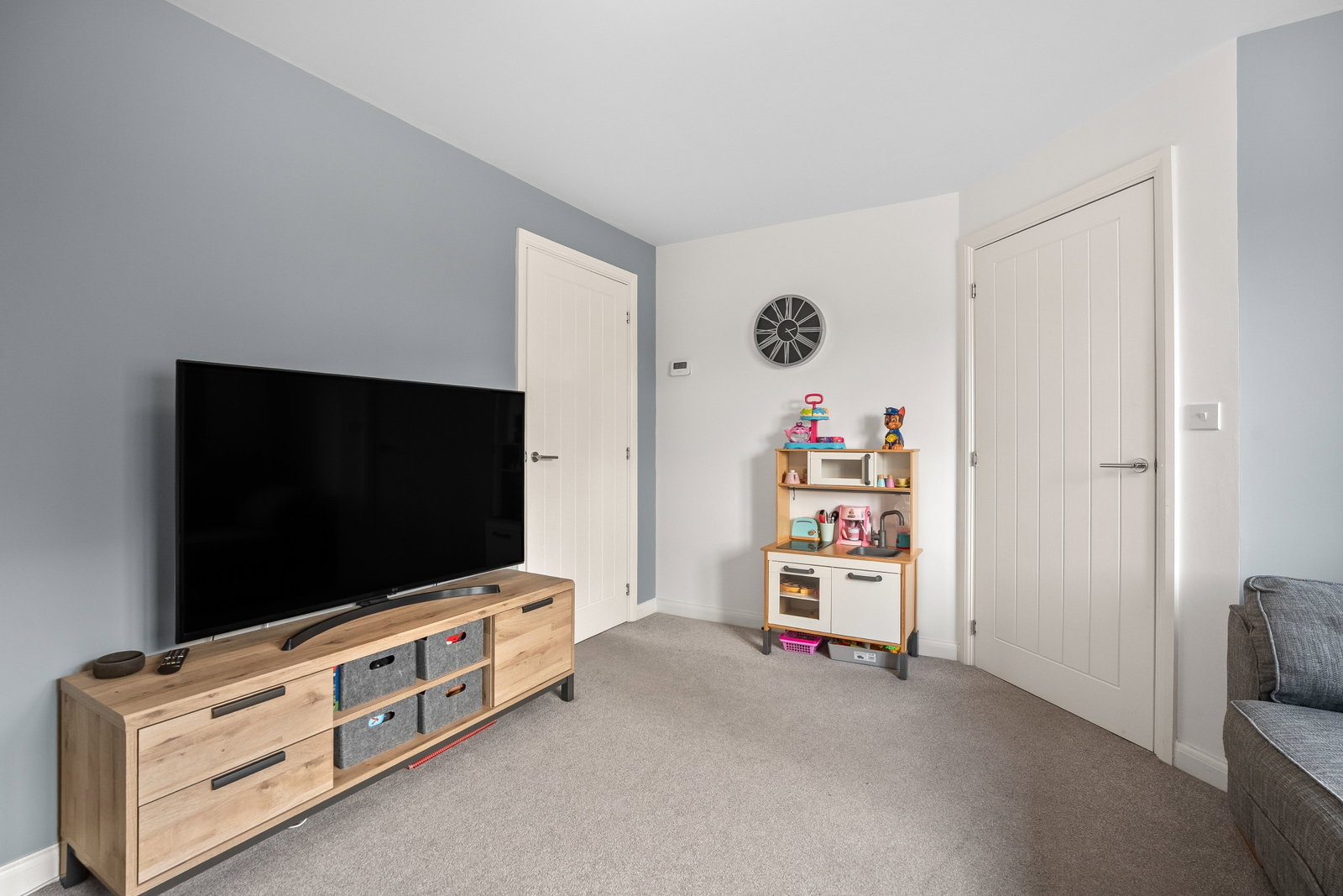 Semi Detached House for sale in Nottingham, Rose Way, Edwalton, NG12