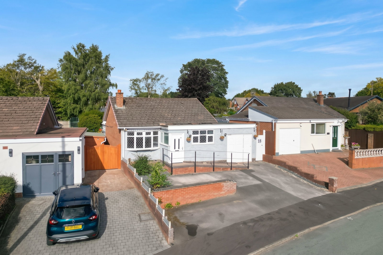 Bungalow for sale in Burntwood, Shelley Road, Burntwood, 689 m²