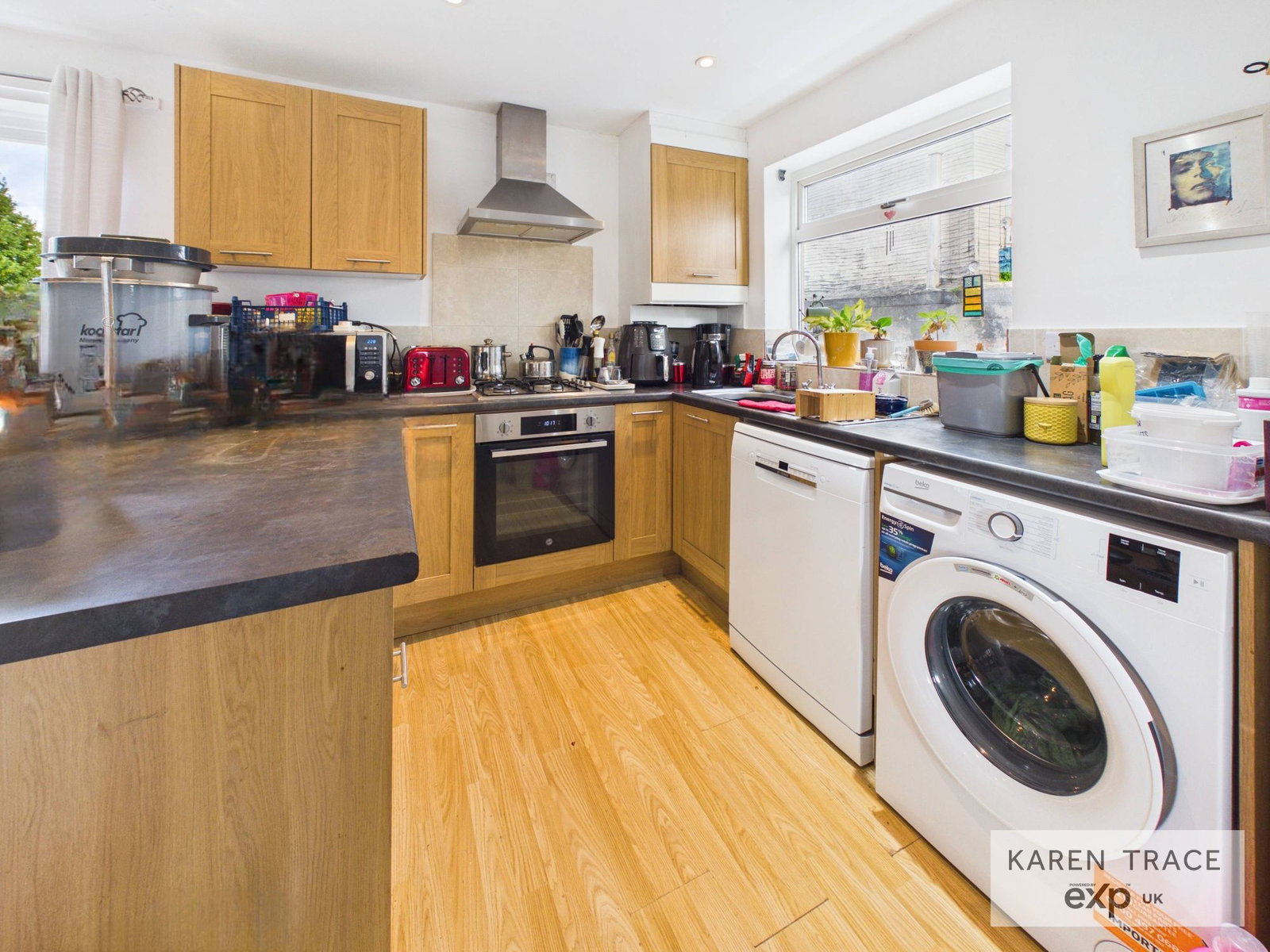 Semi Detached House for sale in Par, Meadow Drive, St Blazey, PL24, 749 m²