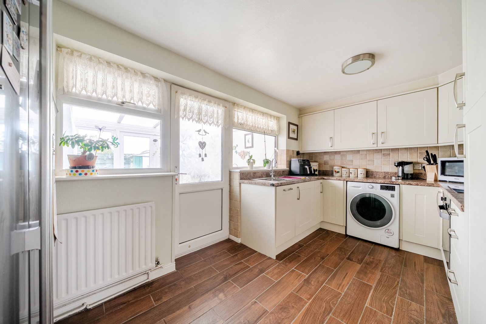 Semi Detached House for sale in York, Lancar Close, Wigginton, York, YO32 2SU, 813 m²