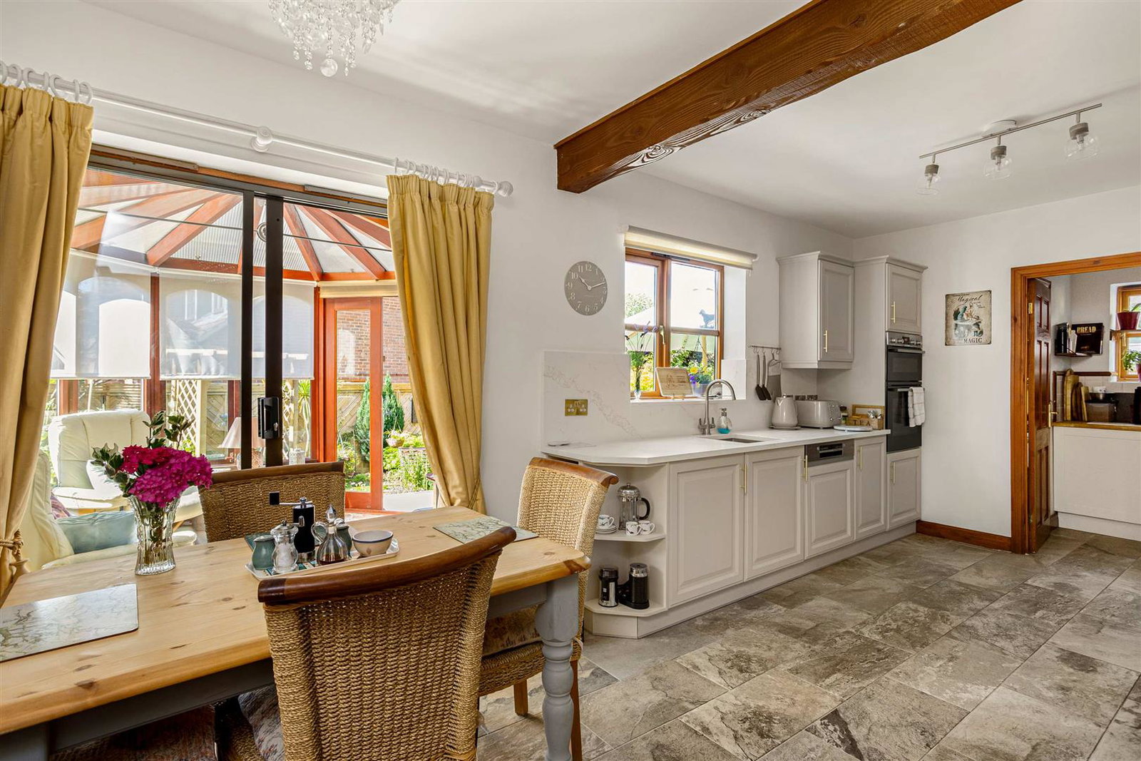 Detached House for sale in York, Tower Croft, Easingwold, York, 1998 m²