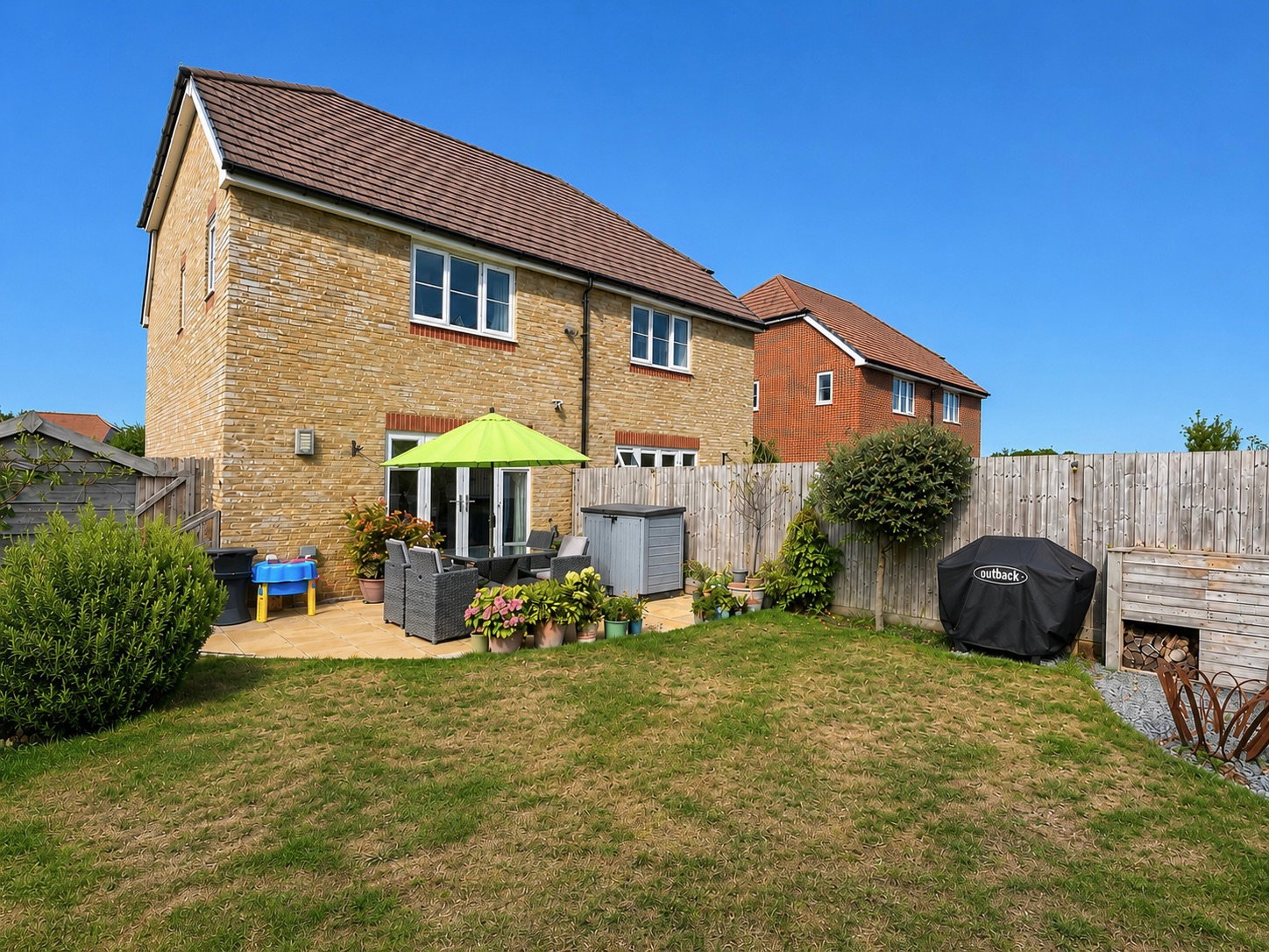 Semi Detached House for sale in Sittingbourne, Deane Close, Sittingbourne, ME10 3ES
