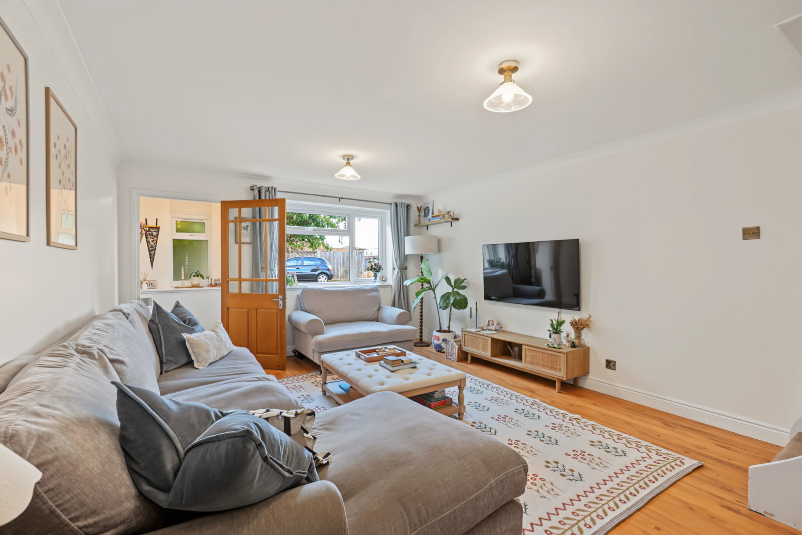 Semi Detached House for sale in Gillingham, Almond Grove, Hempstead, Gillingham, ME7 3RZ, 776 m²