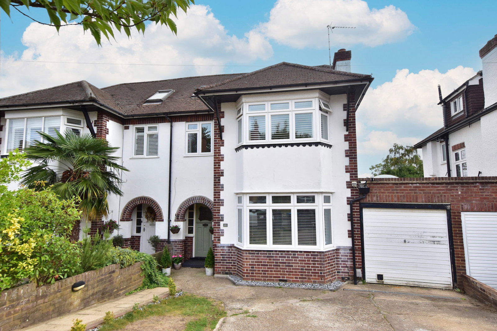 Semi Detached House for sale in Kings Langley, Belham Road, Kings Langley, WD4 8BY, 2133 m²
