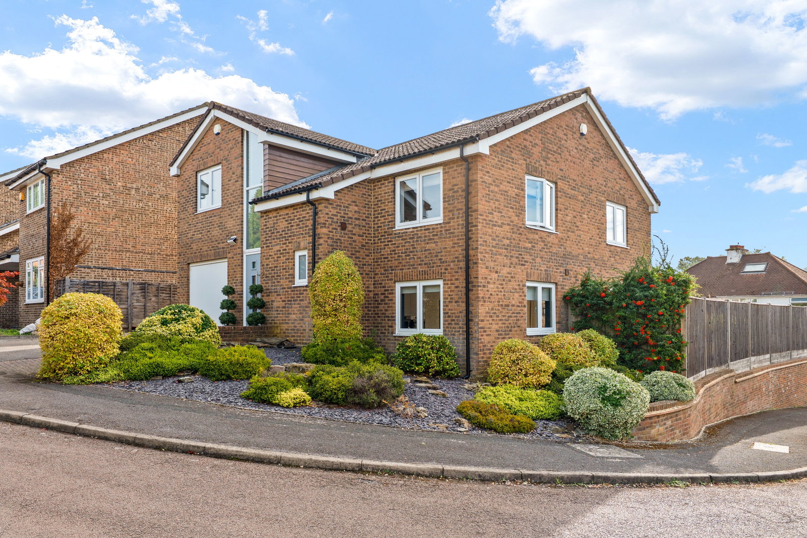 Detached House for sale in Banstead, Geralds Grove, Banstead, SM7 1NE, 1654 m²