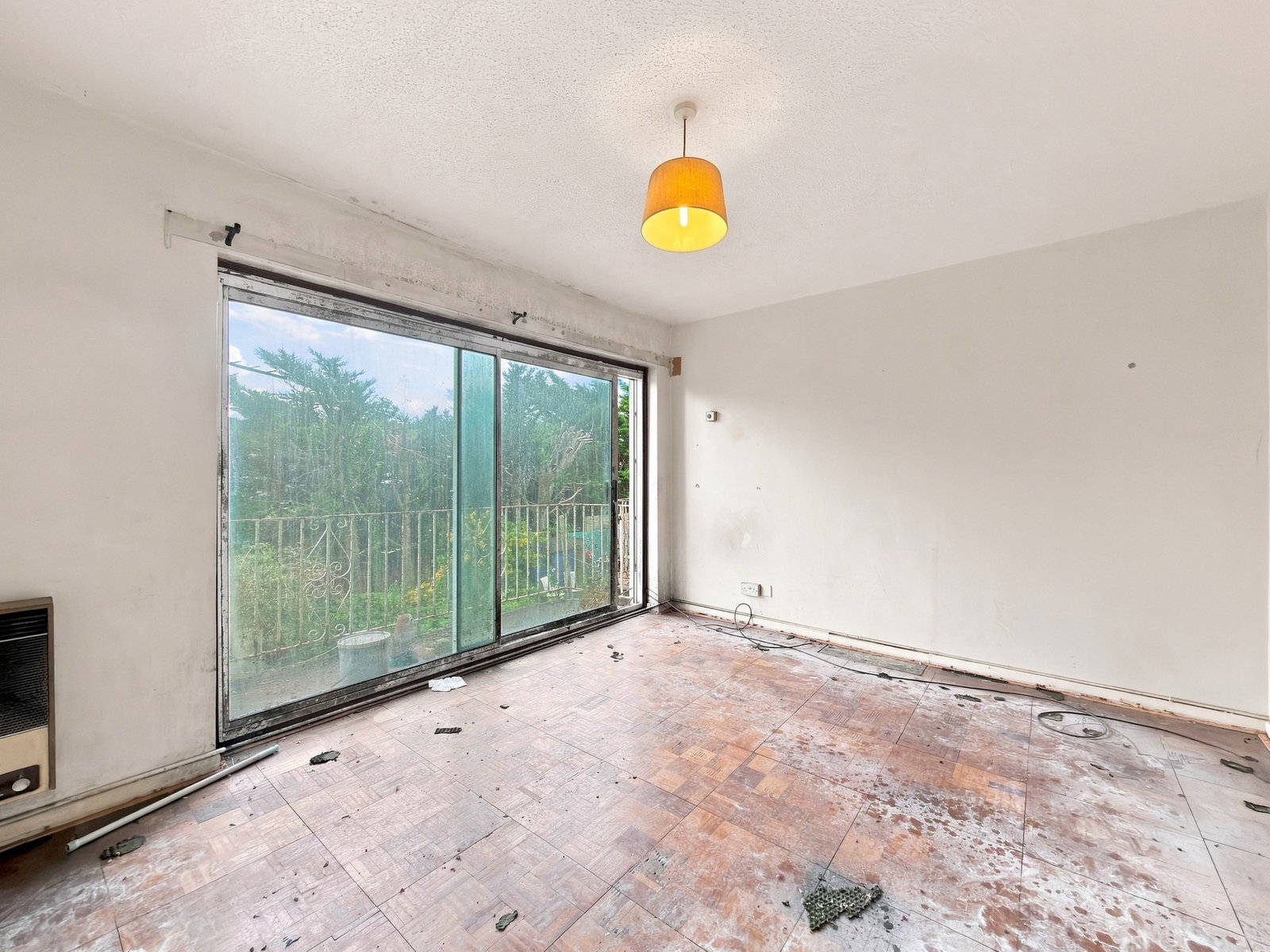 Flat for sale in Cardiff, Clos Hendre, Rhiwbina