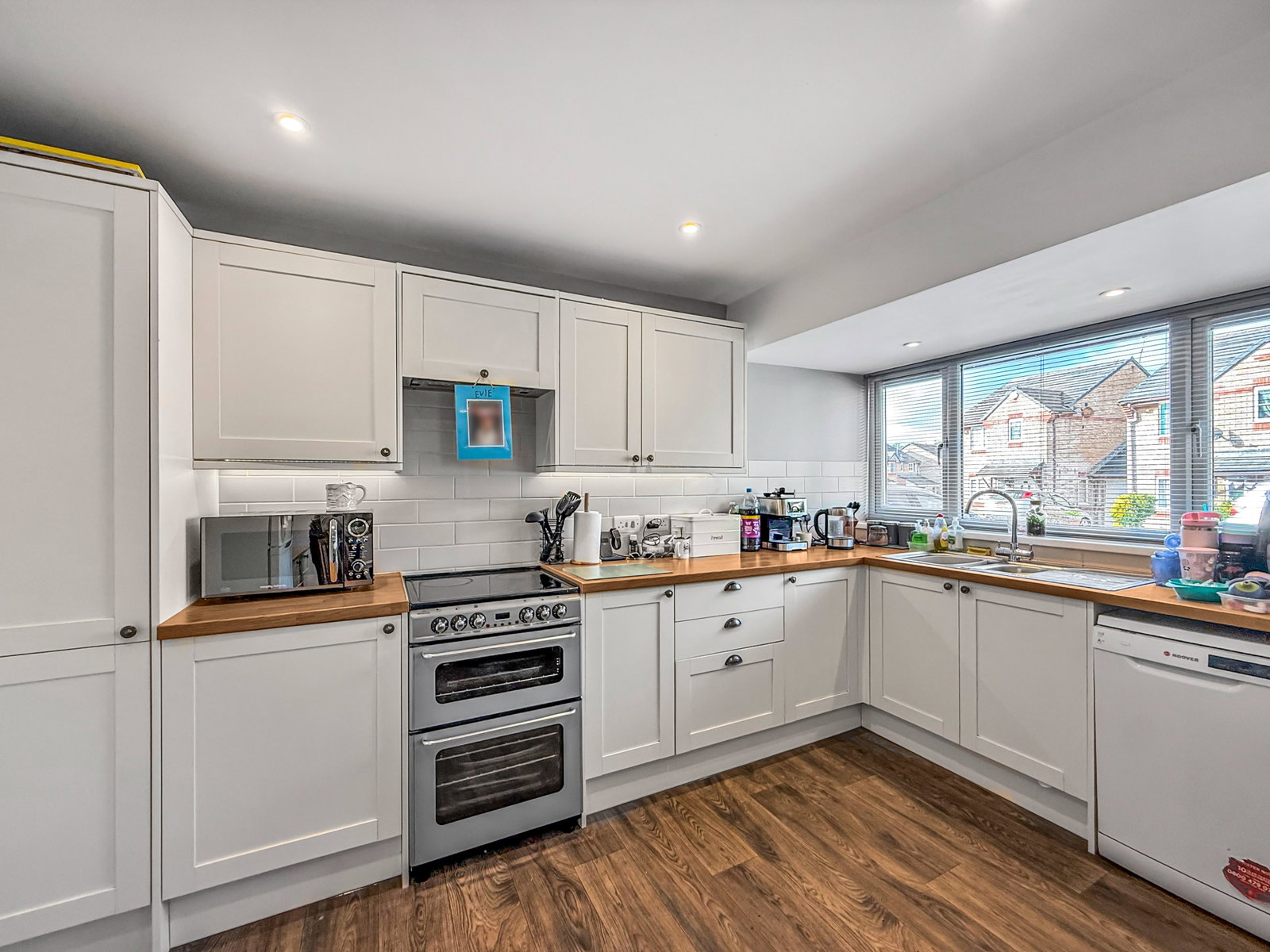 Semi Detached House for sale in Barnstaple, Wester-Moor Drive, Roundswell, Barnstaple, North Devon, 917 m²