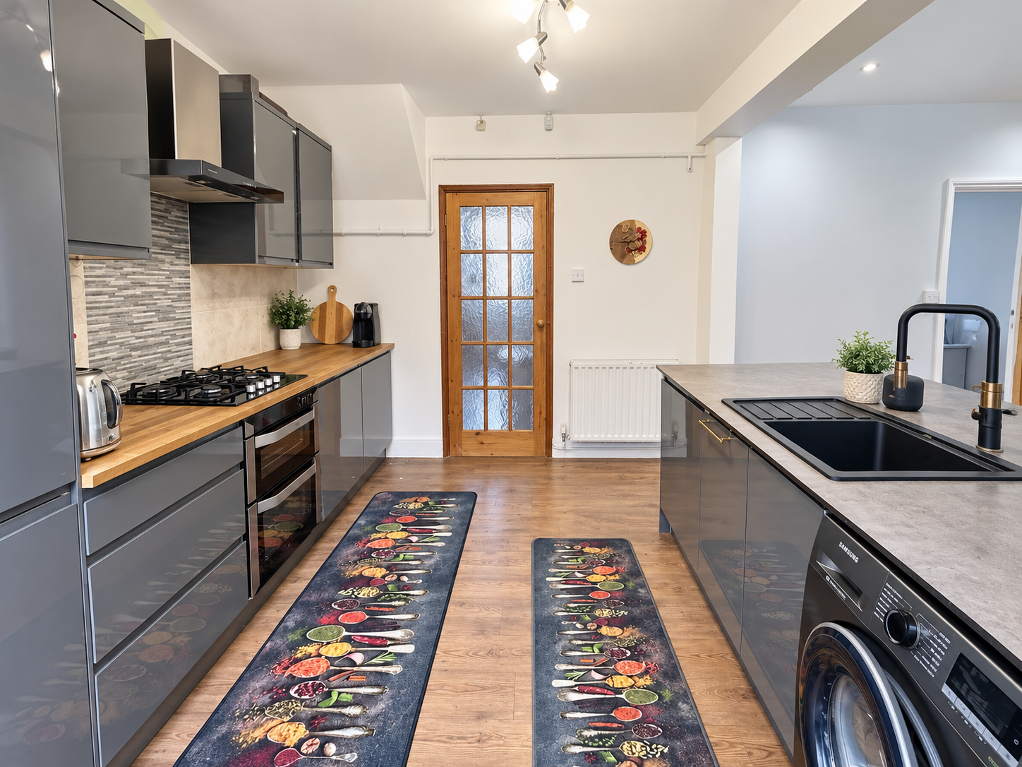 Semi Detached House for sale in Leicester, Aylestone Drive, Aylestone, Leicester, LE2 8SB