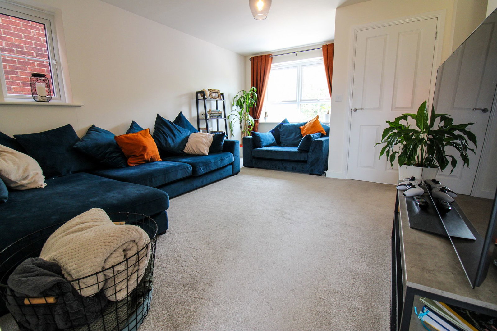 Semi Detached House in Doncaster 5