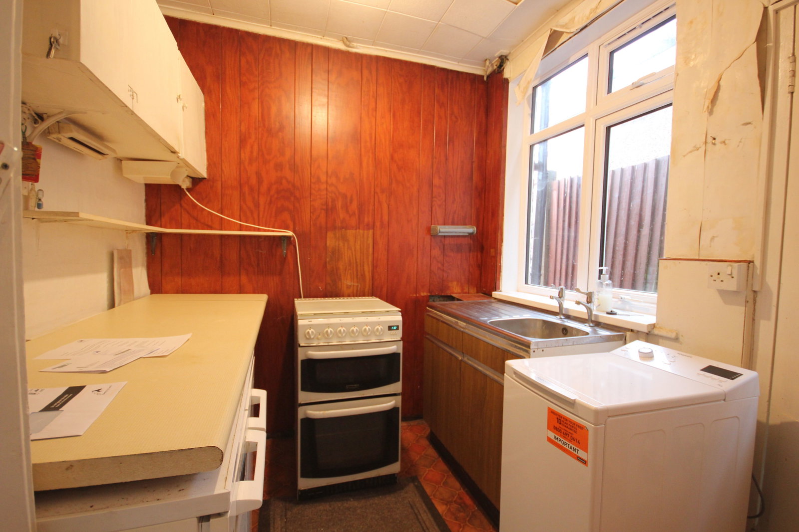 Semi Detached House for sale in Coventry, Bassett Road, Coventry, CV6 1LF
