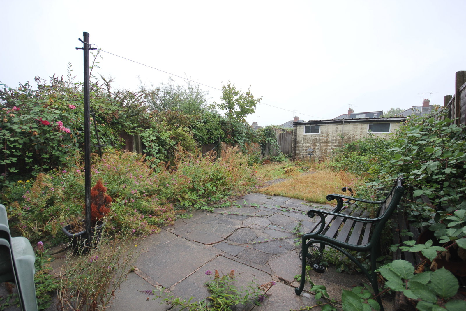 Semi Detached House for sale in Coventry, Bassett Road, Coventry, CV6 1LF