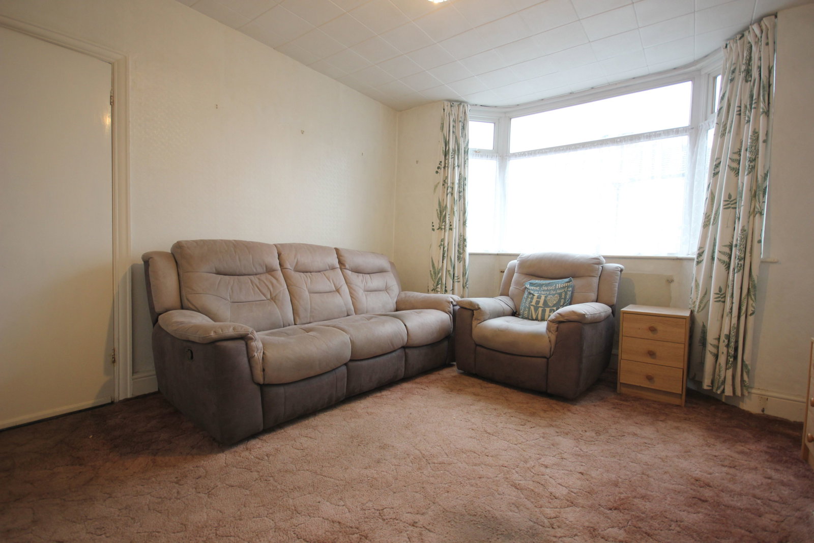 Semi Detached House for sale in Coventry, Bassett Road, Coventry, CV6 1LF