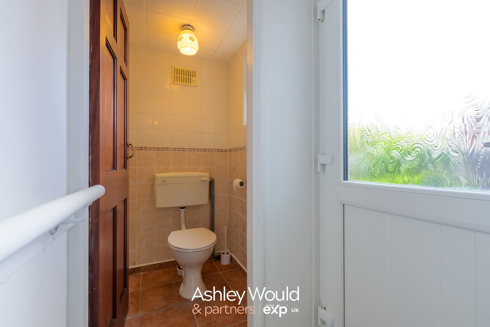 Semi Detached House for sale in Halesowen, Hillbrow Crescent, Halesowen, B62