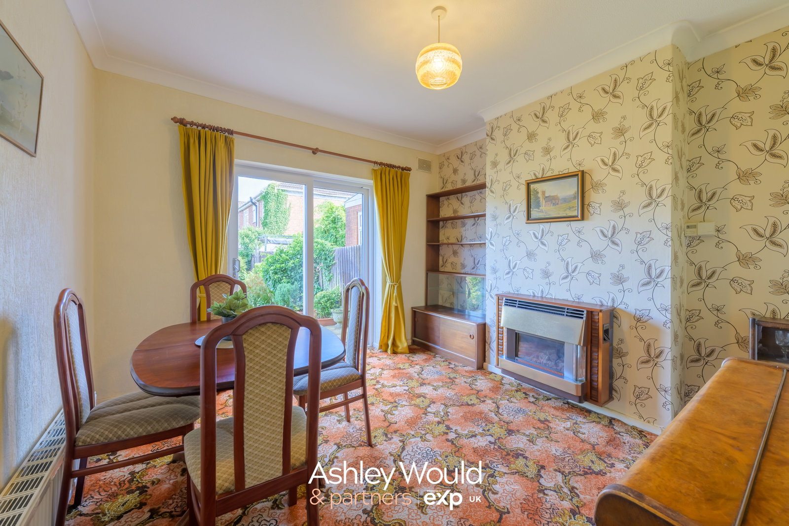 Semi Detached House for sale in Halesowen, Hillbrow Crescent, Halesowen, B62