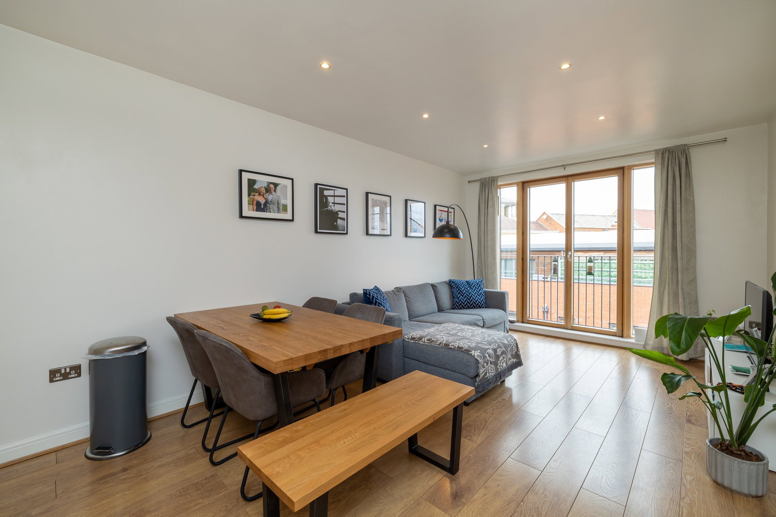 Apartment for sale in Solihull, Ascote Lane, Shirley, Solihull, B90 1TZ