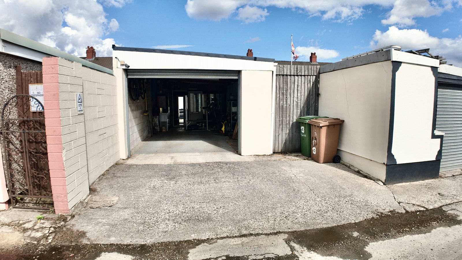 Terraced House for sale in Blackwood, Bedwellty Road, Cefn Fforest, Blackwood, NP12 3HE