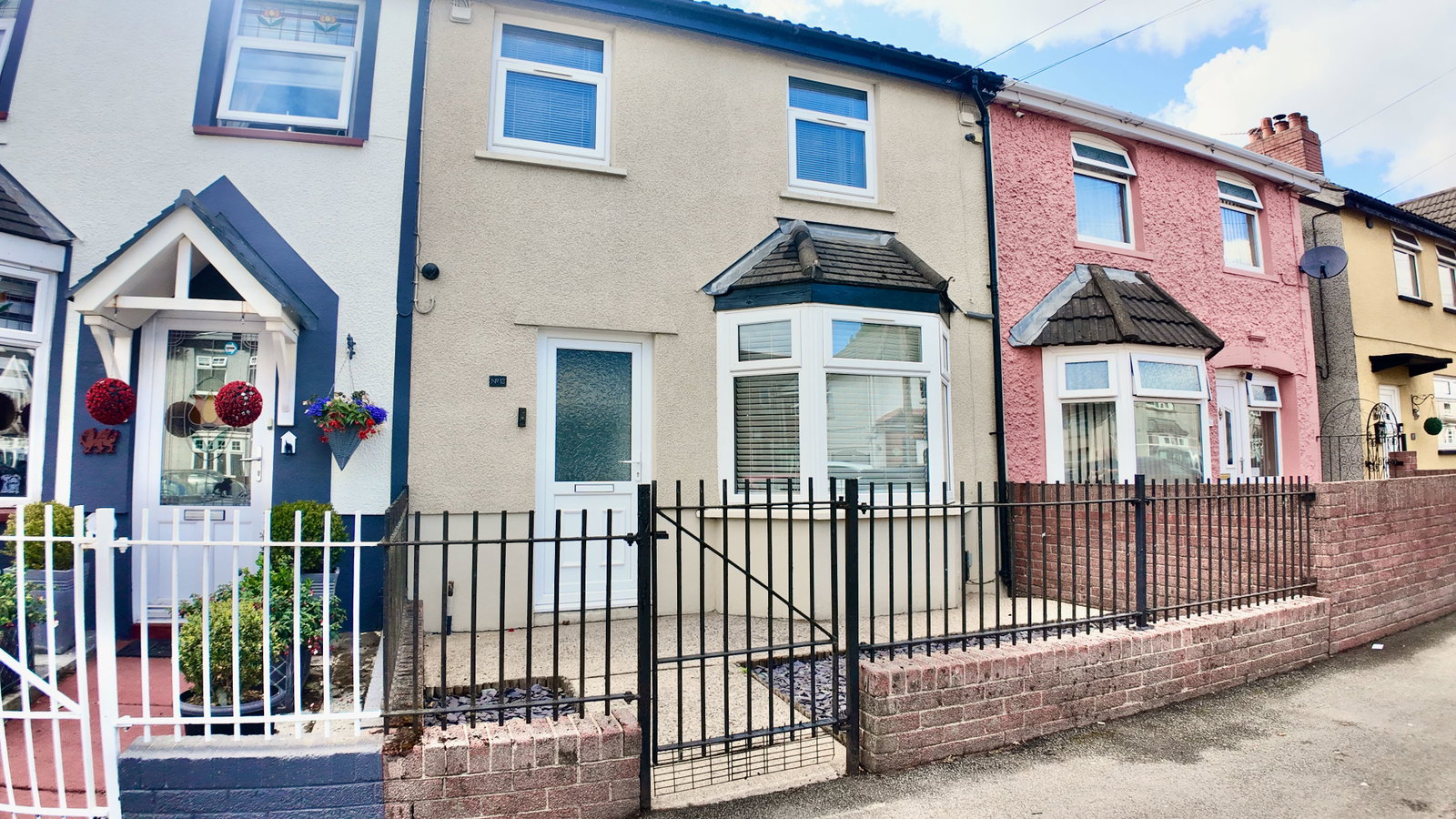 Terraced House for sale in Blackwood, Bedwellty Road, Cefn Fforest, Blackwood, NP12 3HE