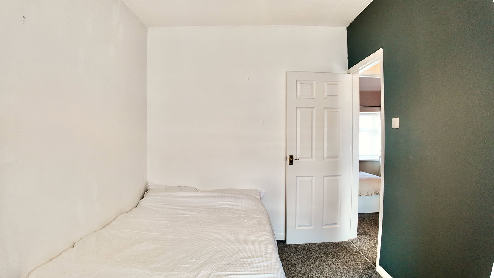 Terraced House for sale in Blackwood, Bedwellty Road, Cefn Fforest, Blackwood, NP12 3HE