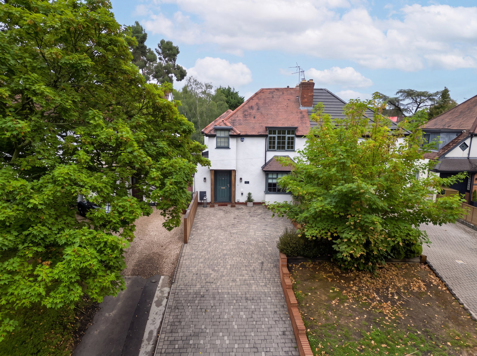 Semi Detached House for sale in Solihull, Warwick Road, Knowle, Solihull, B93 9LF