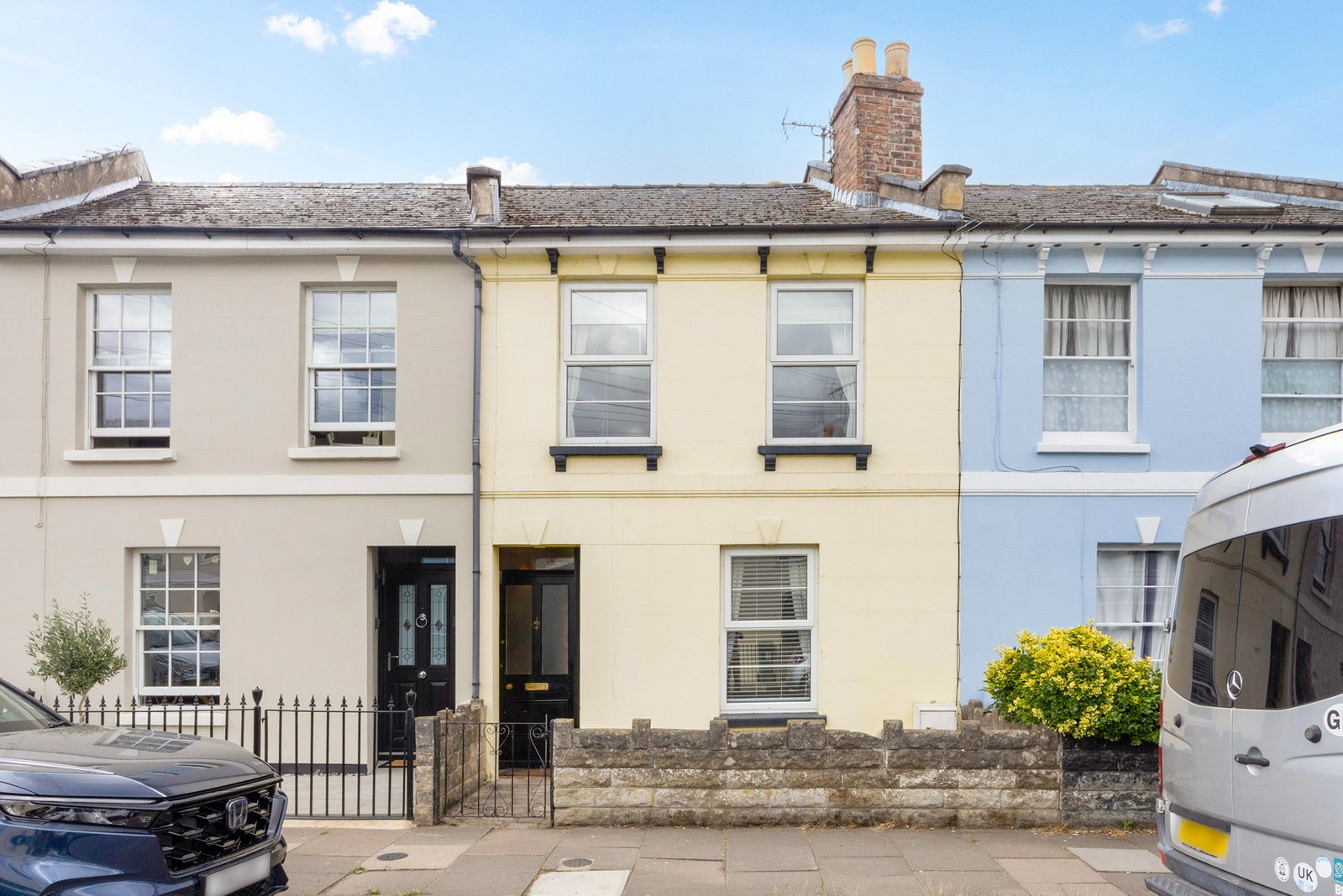 Terraced House for sale in Cheltenham, Naunton Crescent, Cheltenham, GL53 7BE