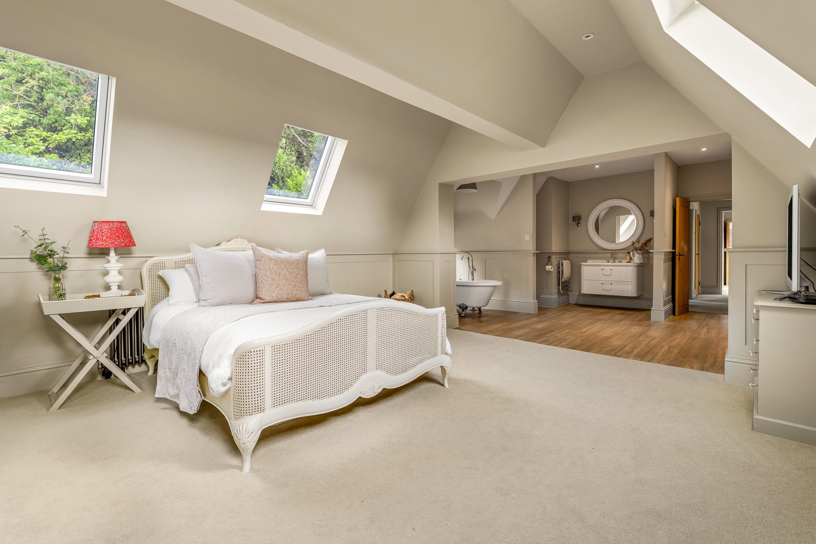 Detached House for sale in Coulsdon, Hazelwood Lane, Chipstead, 4382 m²