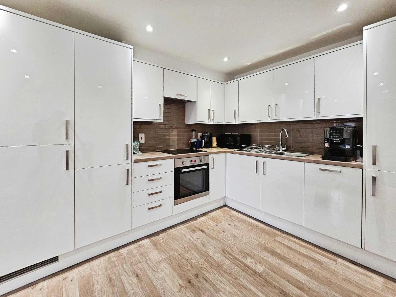 Flat for sale in Royston, Coleridge Court, Burns Road, Royston, SG8, 619 m²