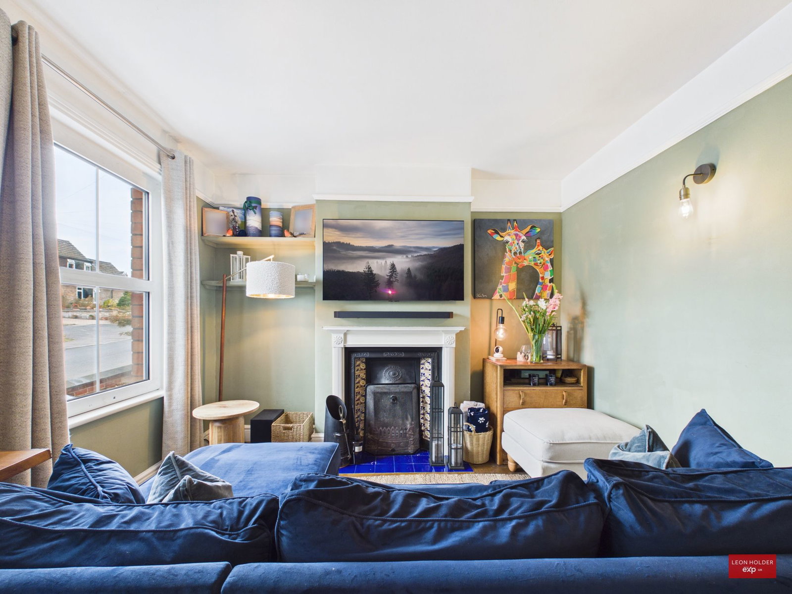 Semi Detached House for sale in Stonehouse, Bath Road, Kings Stanley, Stonehouse, GL10 3JJ, 901 m²