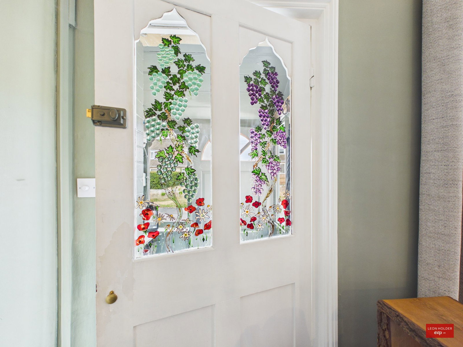 Semi Detached House for sale in Stonehouse, Bath Road, Kings Stanley, Stonehouse, GL10 3JJ, 901 m²