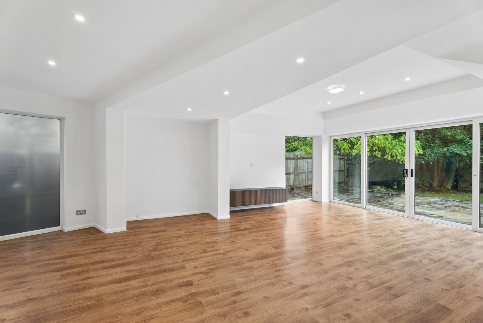 Detached House for sale in Chesham, The Grove, Latimer, Chesham, Buckinghamshire, HP5 1UE, 3541 m²