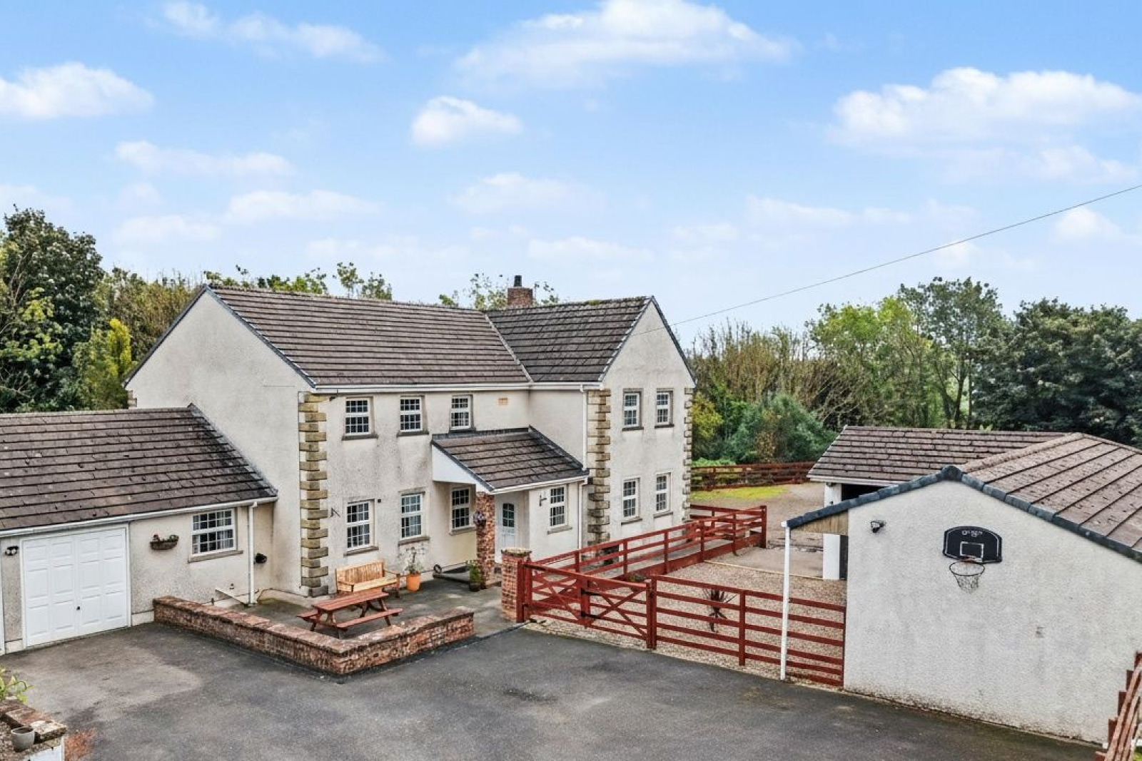 Detached House for sale in Whitehaven, Greenbank, Whitehaven, CA28 9UB, 2815 m²