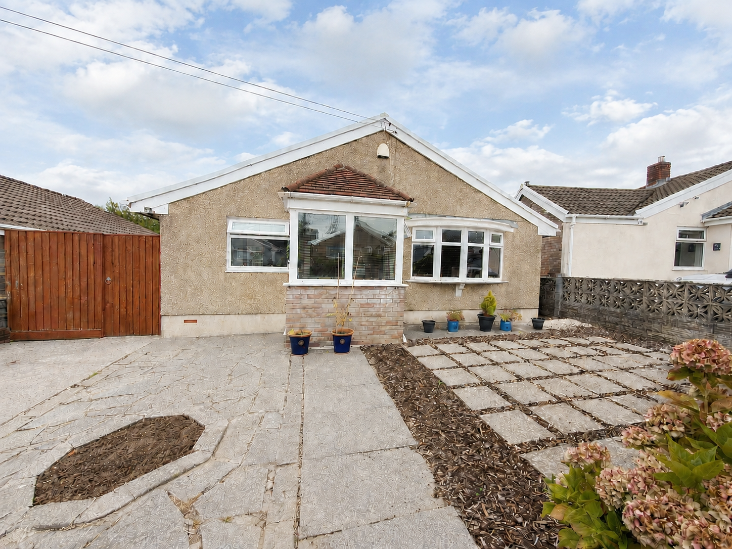 Bungalow for sale in Swansea, Pen Yr Yrfa, Morriston, Swansea