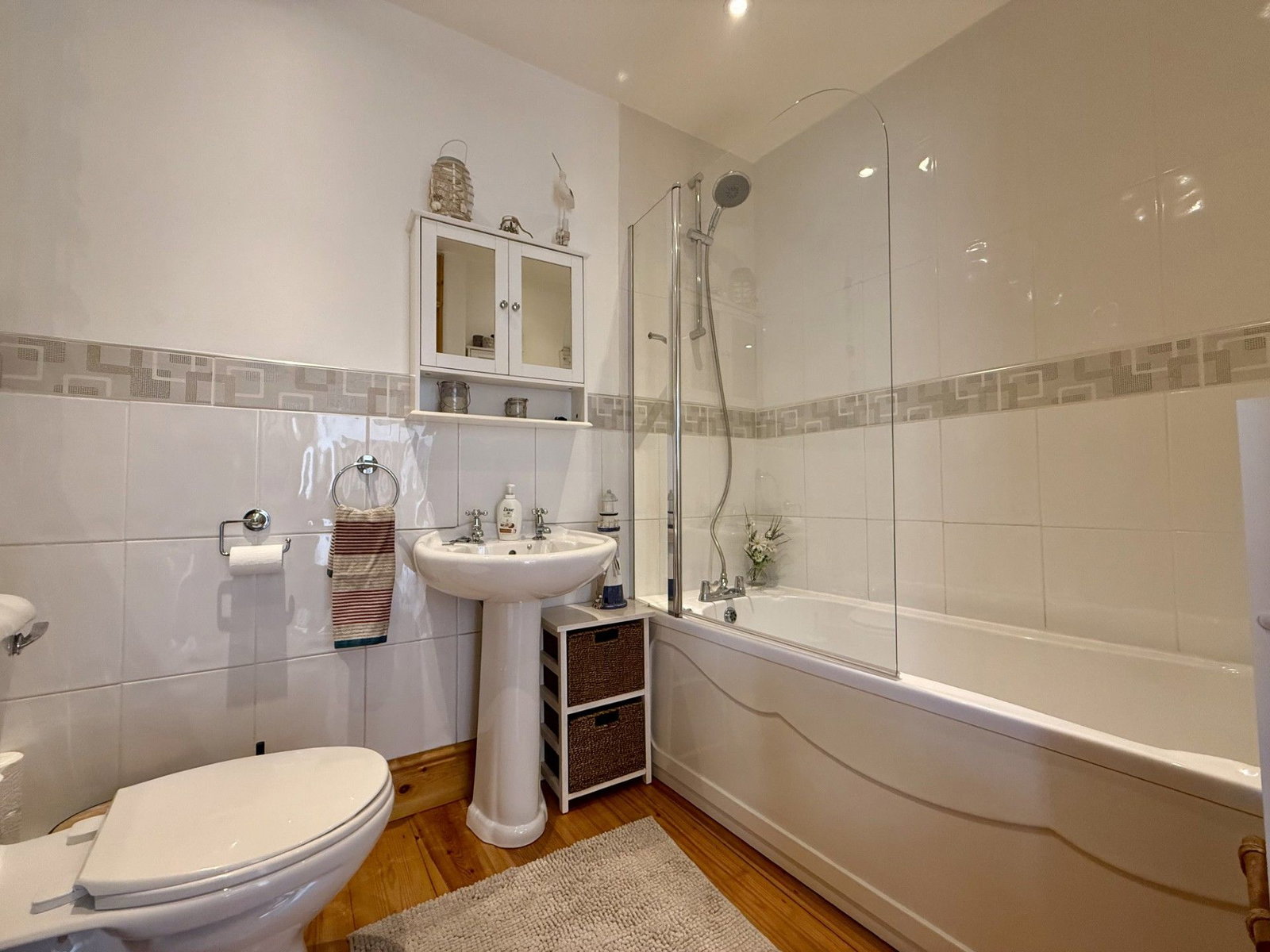 Terraced House for sale in Gloucester, Barton Street, Gloucester, GL1 4JJ, 1020 m²